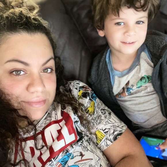 Meet your Posher, Shea - Picture 7 of 11